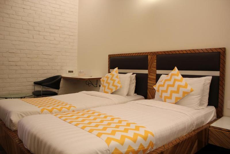 Fabhotel Daffodil Huda City Center Gurgaon Eksteriør bilde