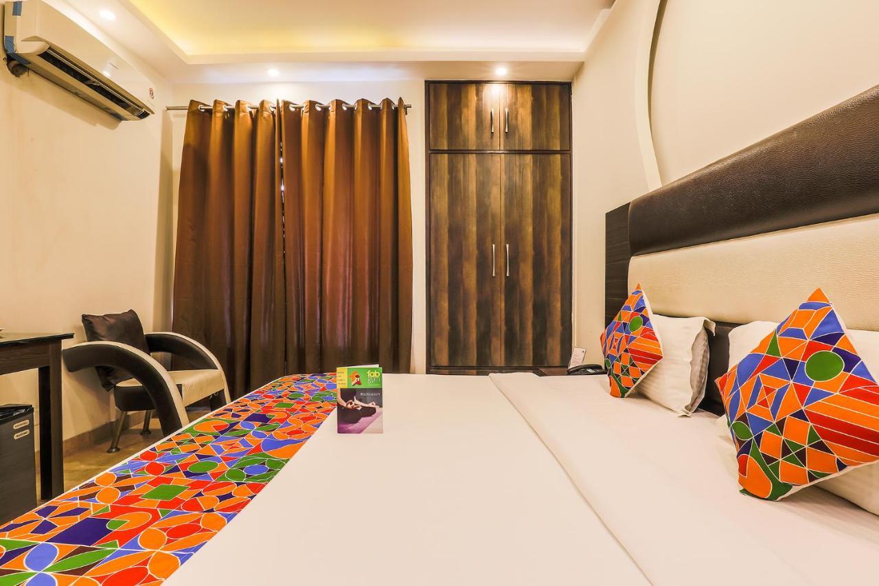 Fabhotel Daffodil Huda City Center Gurgaon Eksteriør bilde